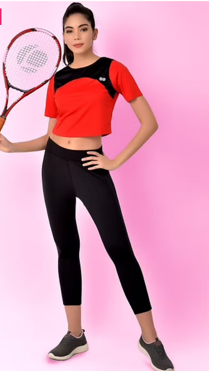 Comfort Fit Active Cropped T-shirt in Red with Yoke Panel