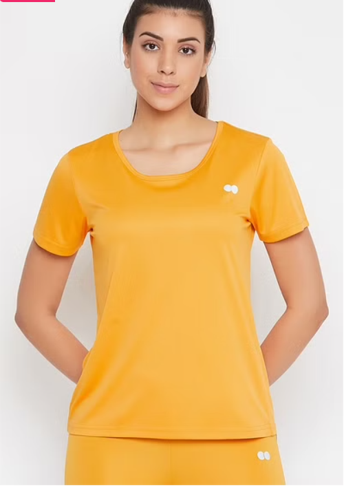 Comfort Fit Active T-shirt in Mustard