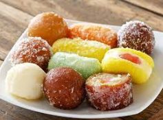 7 Bengali sweets you can add in your desert section for parties