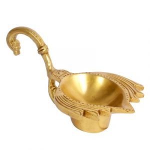 Artvarko Brass Traditional Lotus Shape Diya Kamal Oil Lamp with Handle for Diwali Pooja Home Decoration Gifting (15x10x7cm )